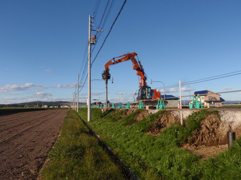 一般国道275号　北竜町　板谷防雪柵設置工事