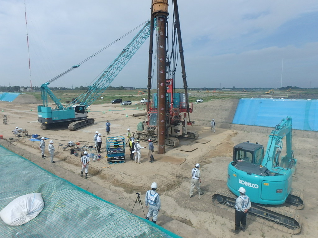 石狩川改修補償工事の内　江別太遊水地西13号橋下部工外工事