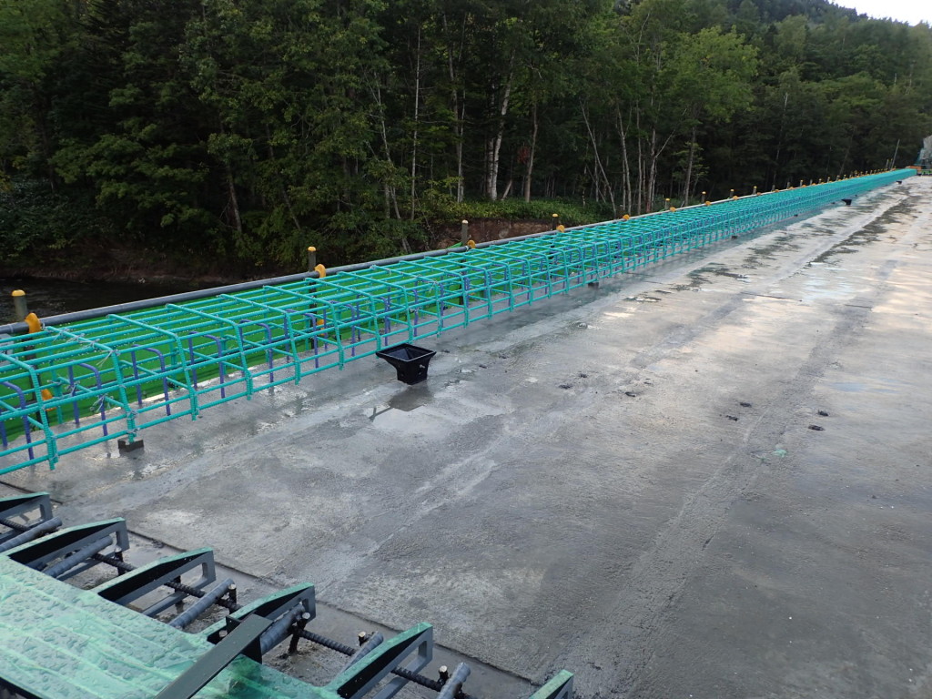 一般国道452号　三笠市　桂沢ダム3号橋上部工事